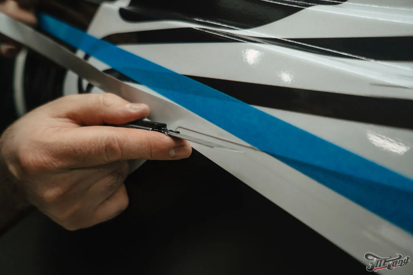 Разработали и реализовали дизайн-проект для Hyundai Staria, нового рабочего автомобиля Fat Tony! Как это было?